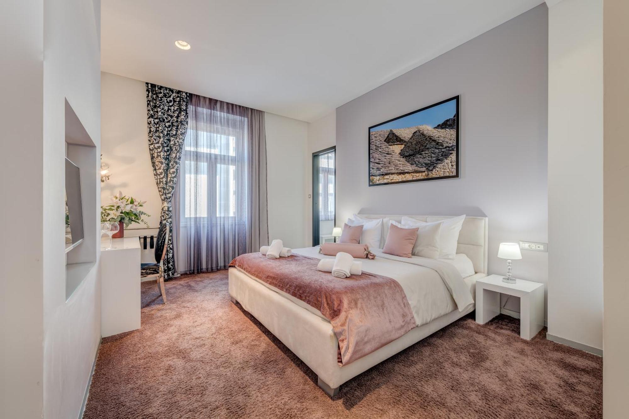 Starlight Luxury Rooms Сплит Екстериор снимка