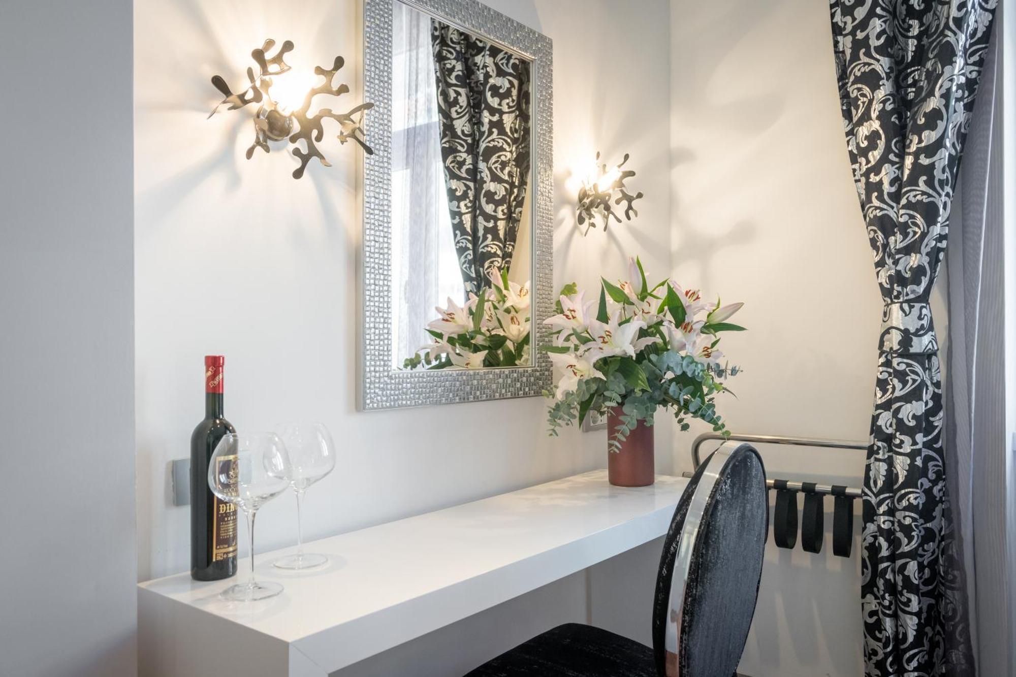 Starlight Luxury Rooms Сплит Екстериор снимка