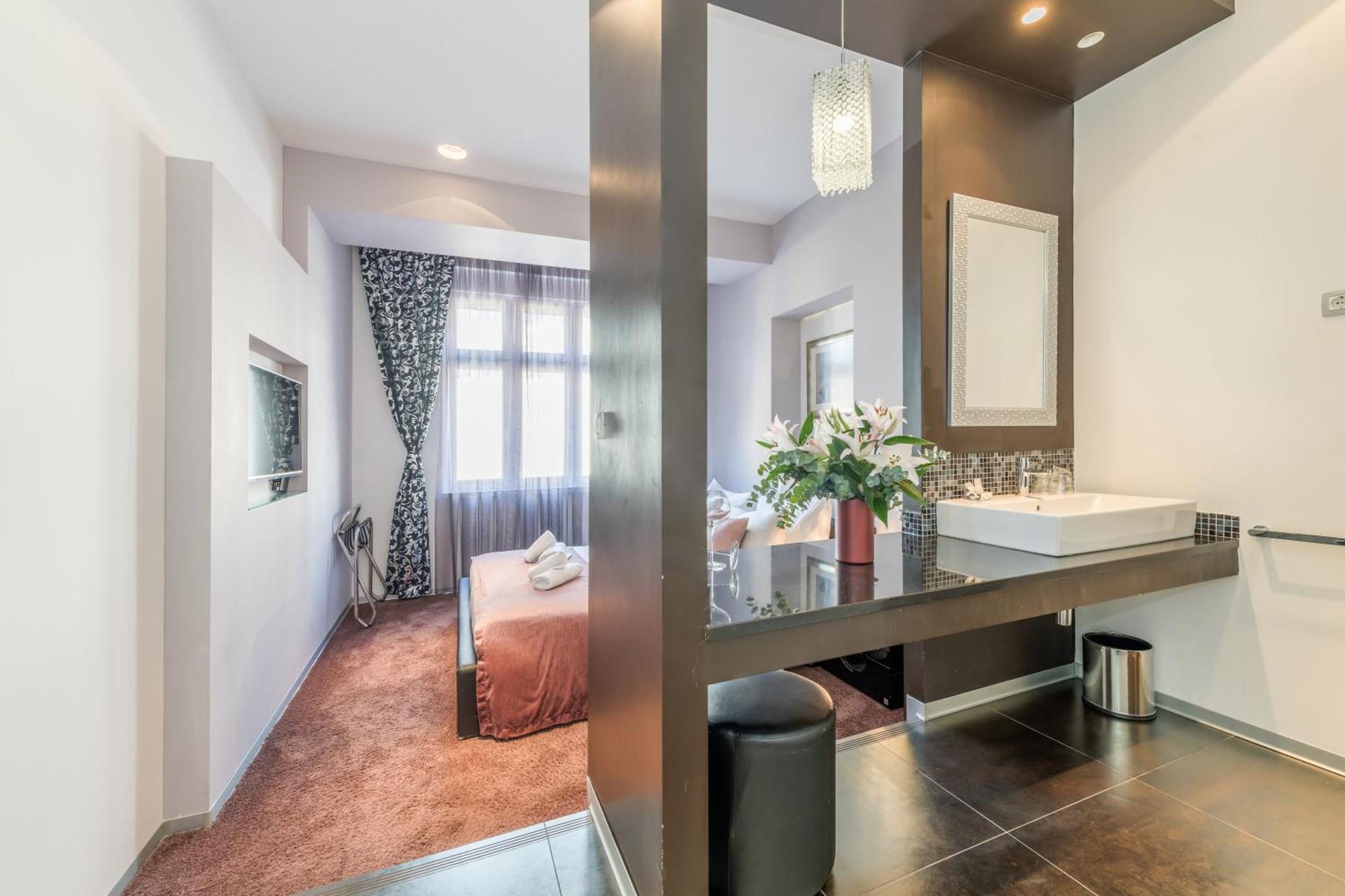 Starlight Luxury Rooms Сплит Екстериор снимка