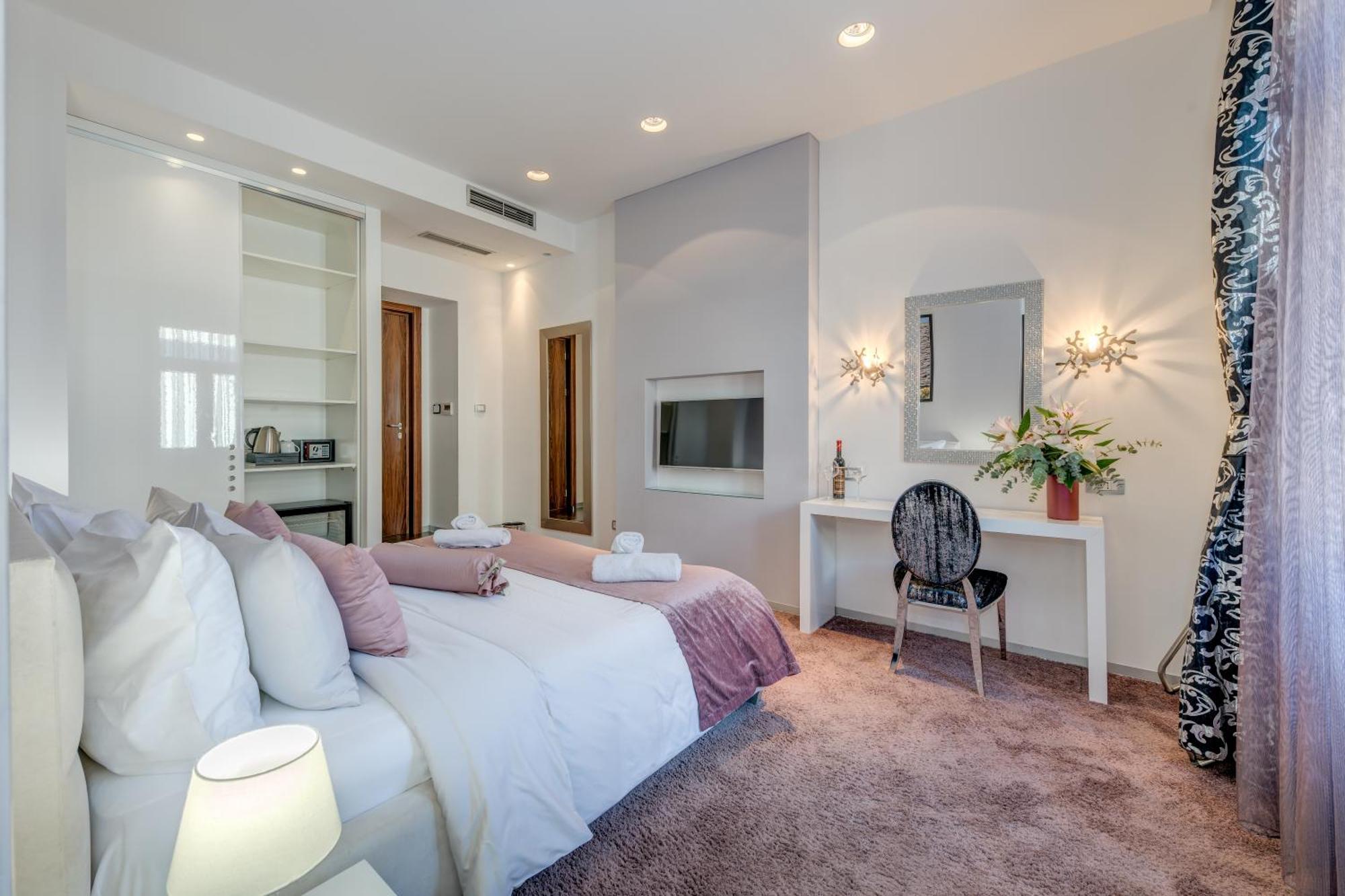 Starlight Luxury Rooms Сплит Екстериор снимка