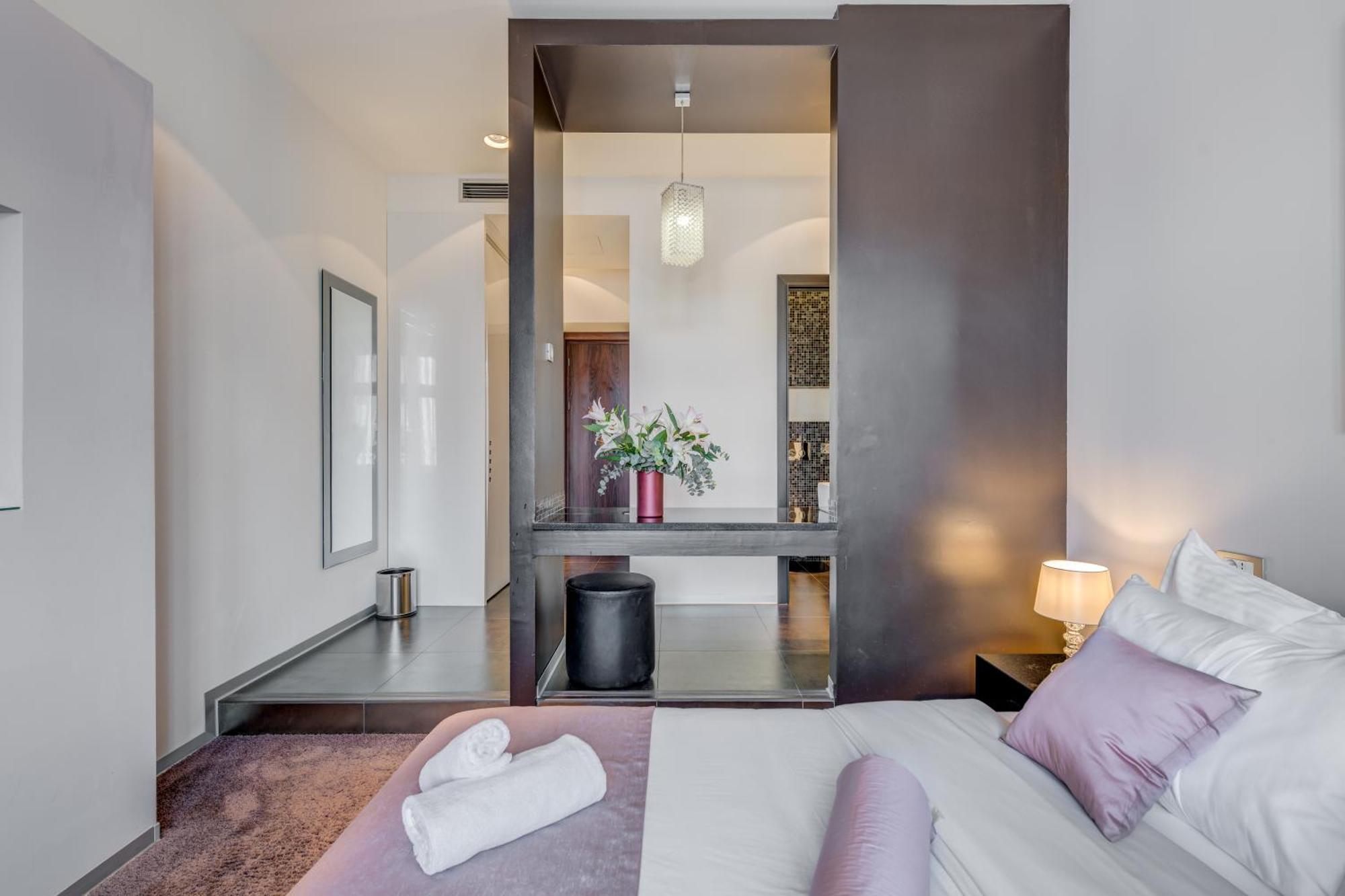 Starlight Luxury Rooms Сплит Екстериор снимка
