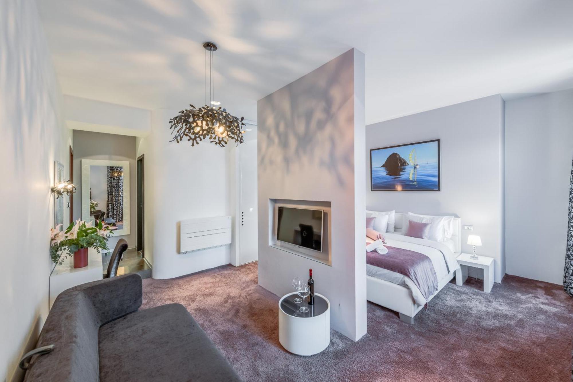 Starlight Luxury Rooms Сплит Екстериор снимка